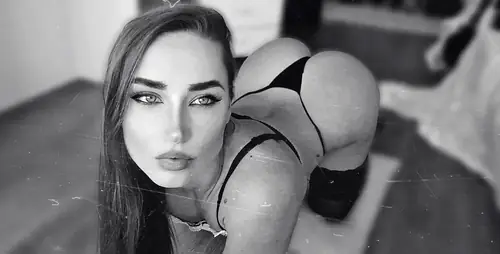 SheisLADY - femdom