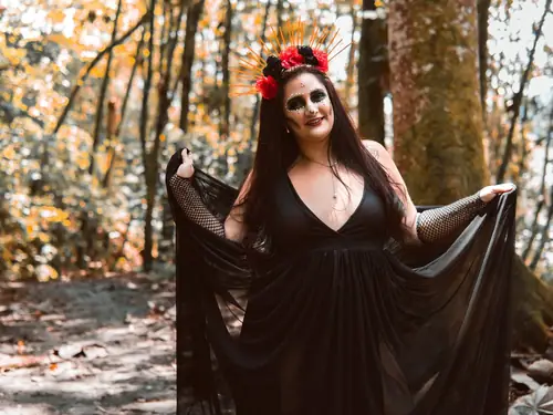 Victoria Guzman - slave