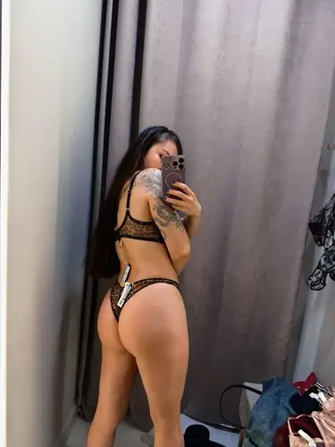 Brauni - curvy