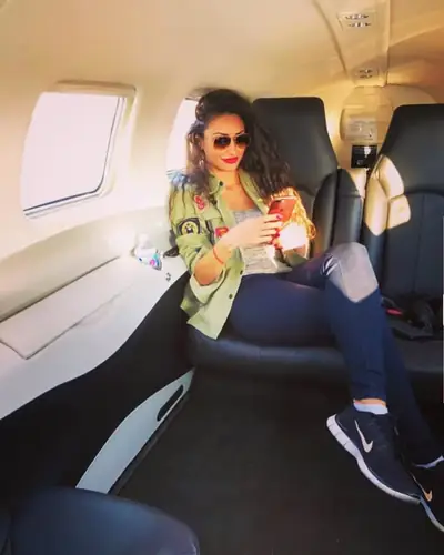 Elletra - joi