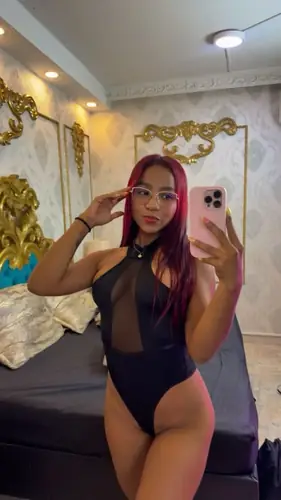 LucyLeah - deepthroat