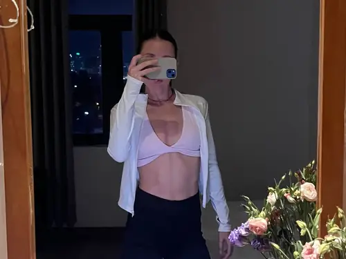 Vanessa - feet