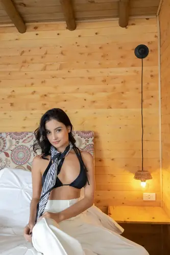 IsabelLopez - boobs