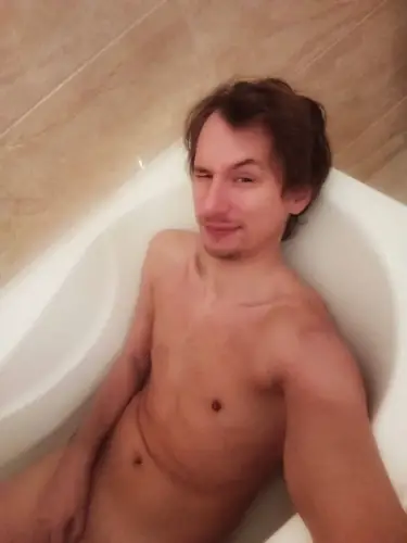 claudia_and_elon - bigcock
