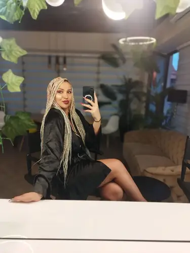 LaylaBlake - joi