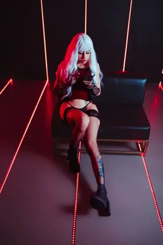 Mia Burton - roleplay