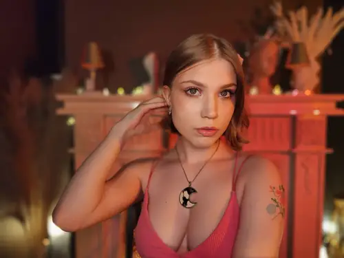 Nelly - boobs