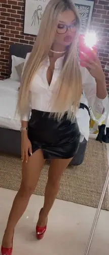 Ashley Addiction - femdom