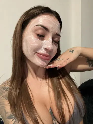 Sofia Valentina - brunette