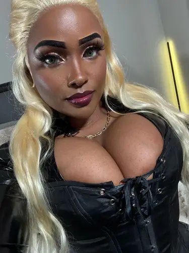 Mistress Monet Fontaine - cei