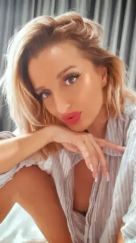 Vanessa Sensual - bigass