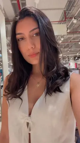 AshleyZaens - latina