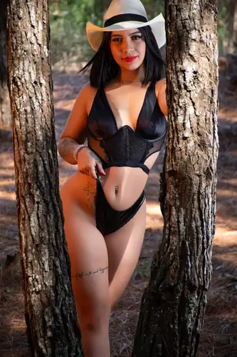 Sennia Bella - skinny