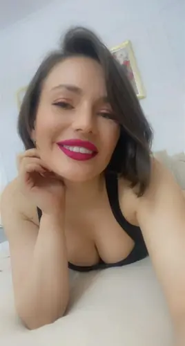 SelenaRyan - milf