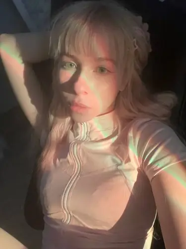 Neko - nude