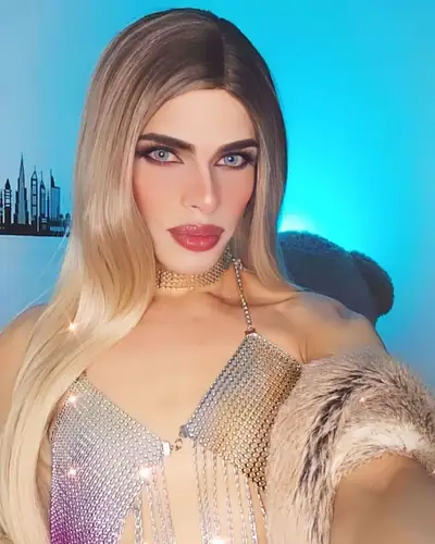 emperatriz wolf - bigass