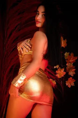 Isabella - goddess